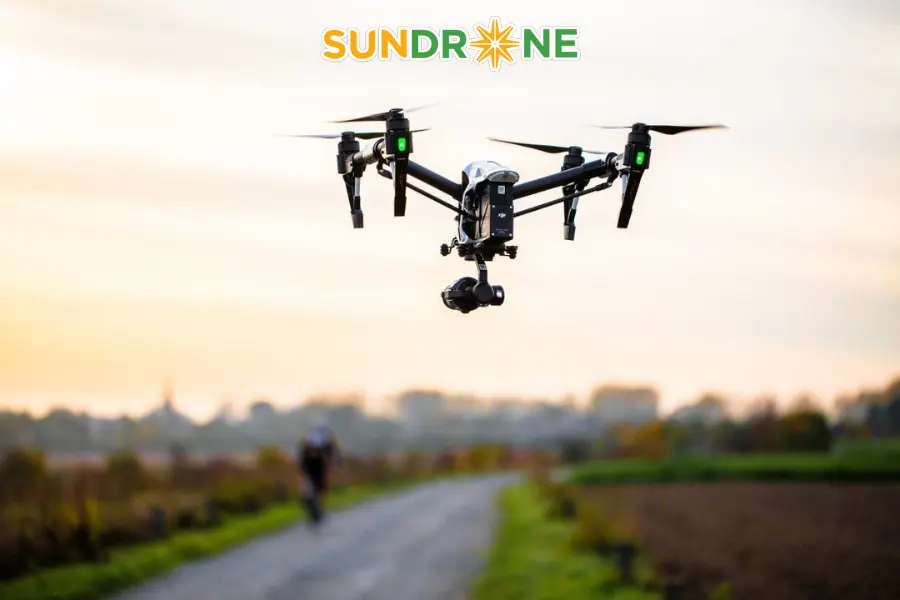 Áp dụng drone trong điện ảnh mang lại những lợi ích và hạn chế gì?