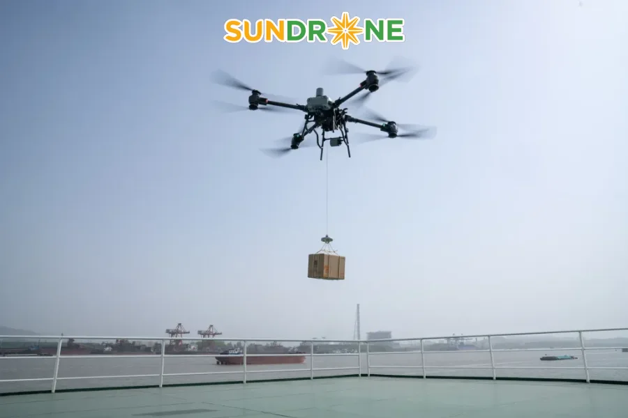 Drone vận chuyển hàng cứu trợ